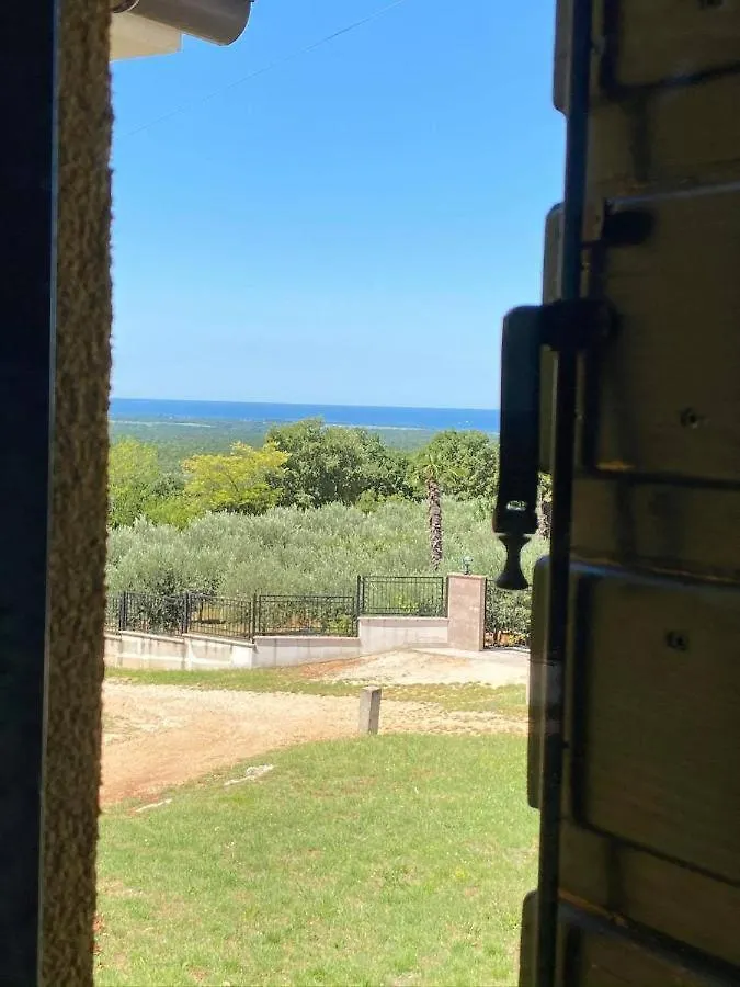Villa Aurora Kaštelir 0*,