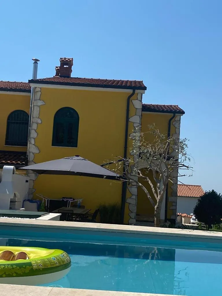 Villa Aurora Kastelir